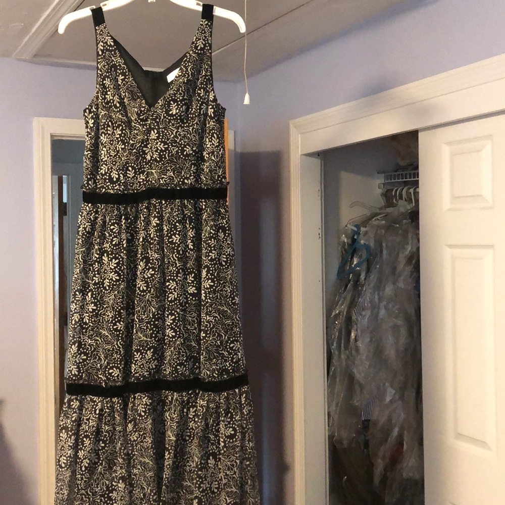 Sleeveless dress